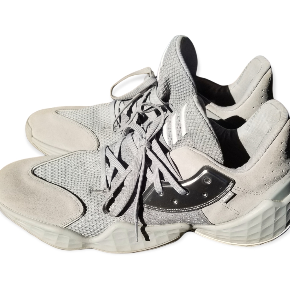 Men's Adidas Lightstrike custom size basketball shoes, sz 17
